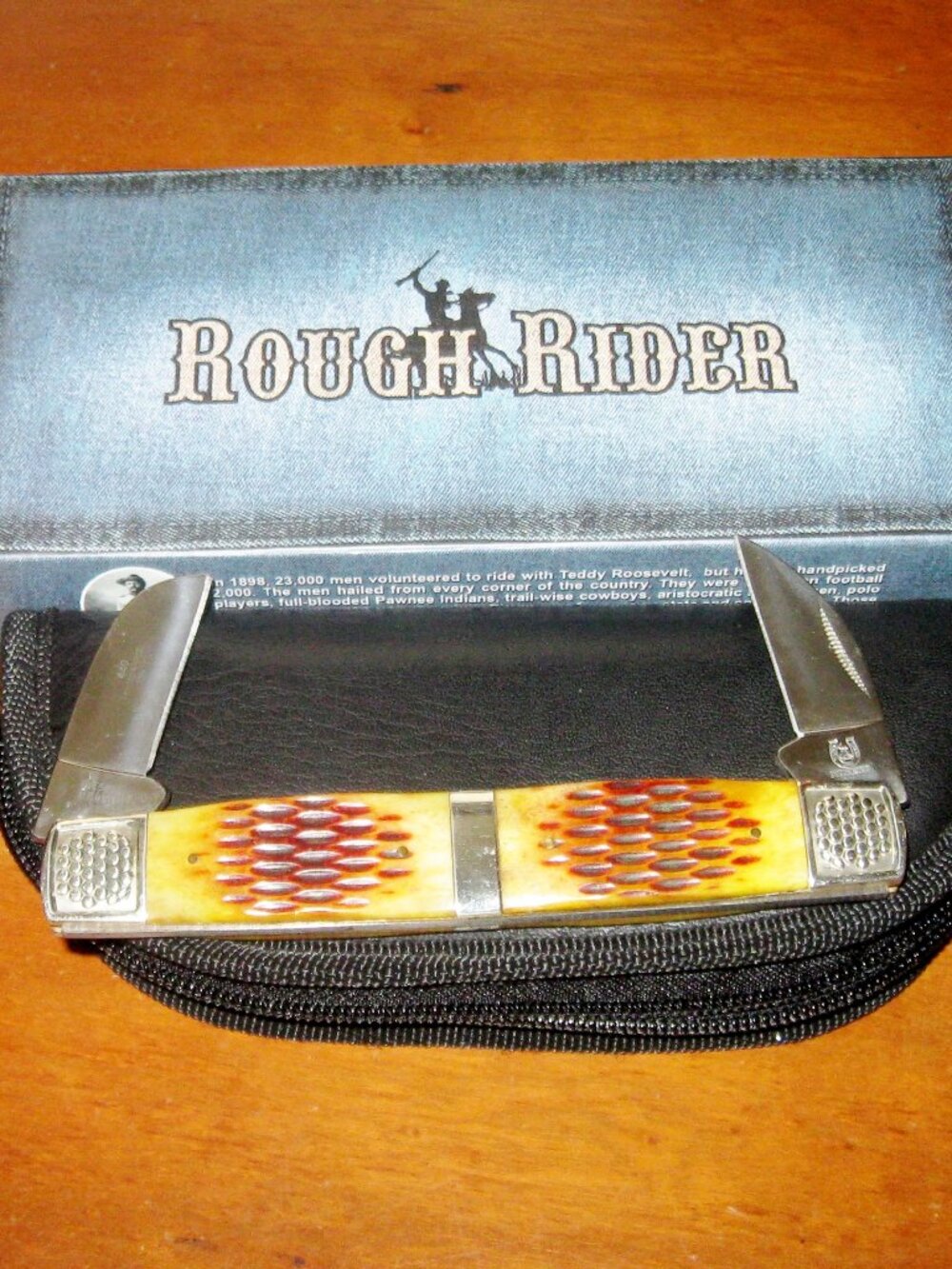 Rough Rider 2 Blade Knife RR 565 440 Razor Sharp Steel w Original Box